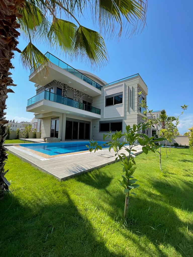 Antalya Belek te Satılık 4+1  Villa